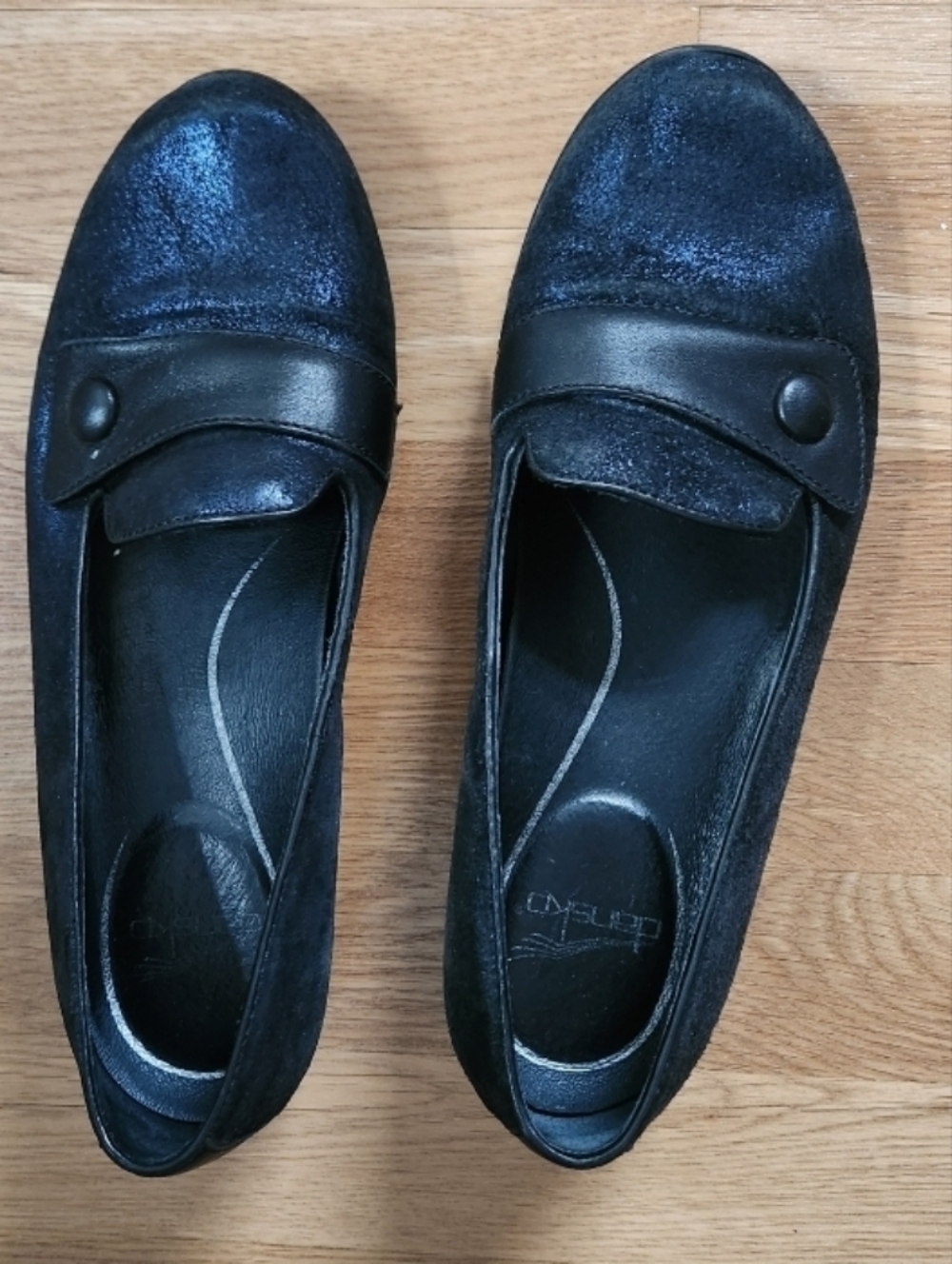 Dansko Women's Black Suede Flats - Picture 5 of 5